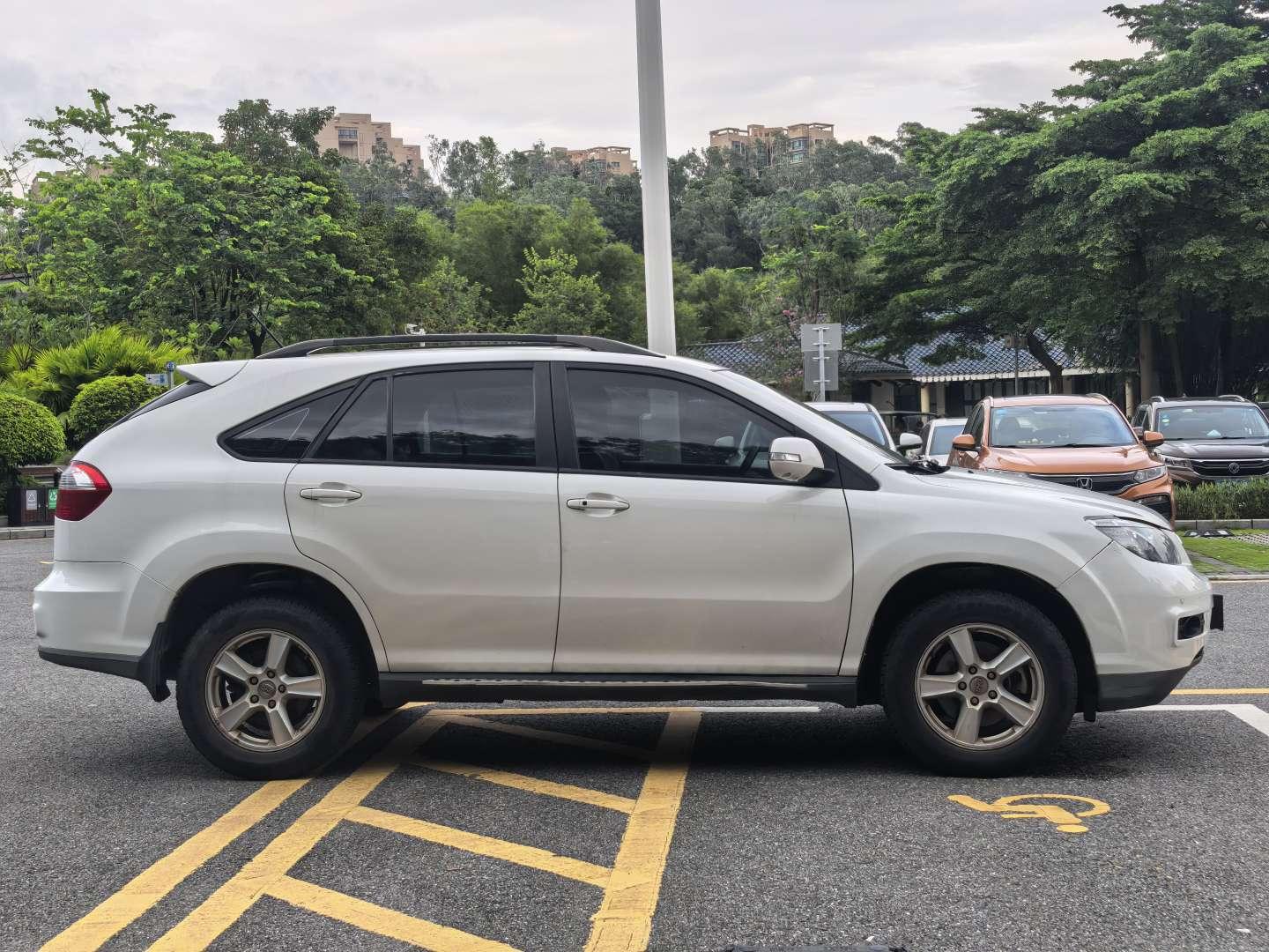BYD S6 2013 thumb 5