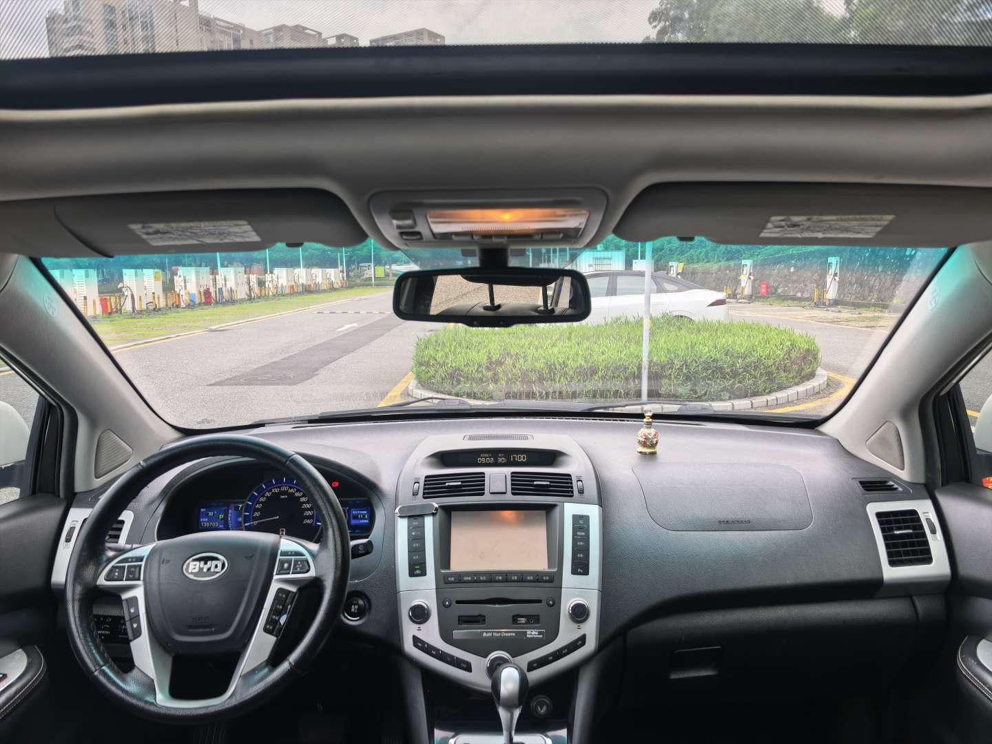 BYD S6 2013 thumb 6