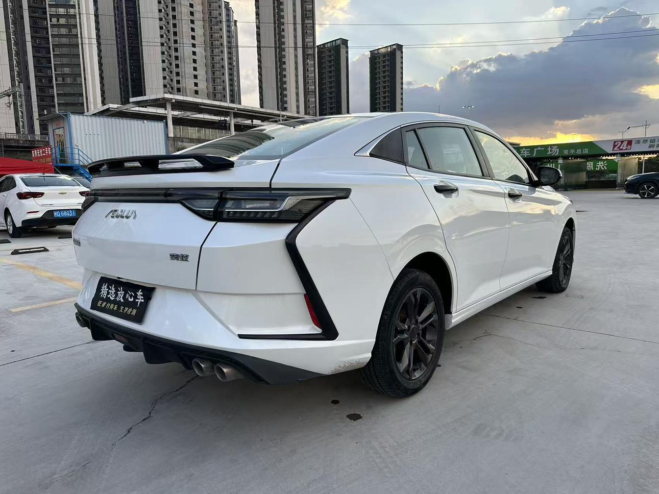 Dongfeng Aeolus Yixuan 2023 thumb 5