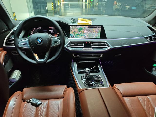 BMW X7 2020 thumb 3