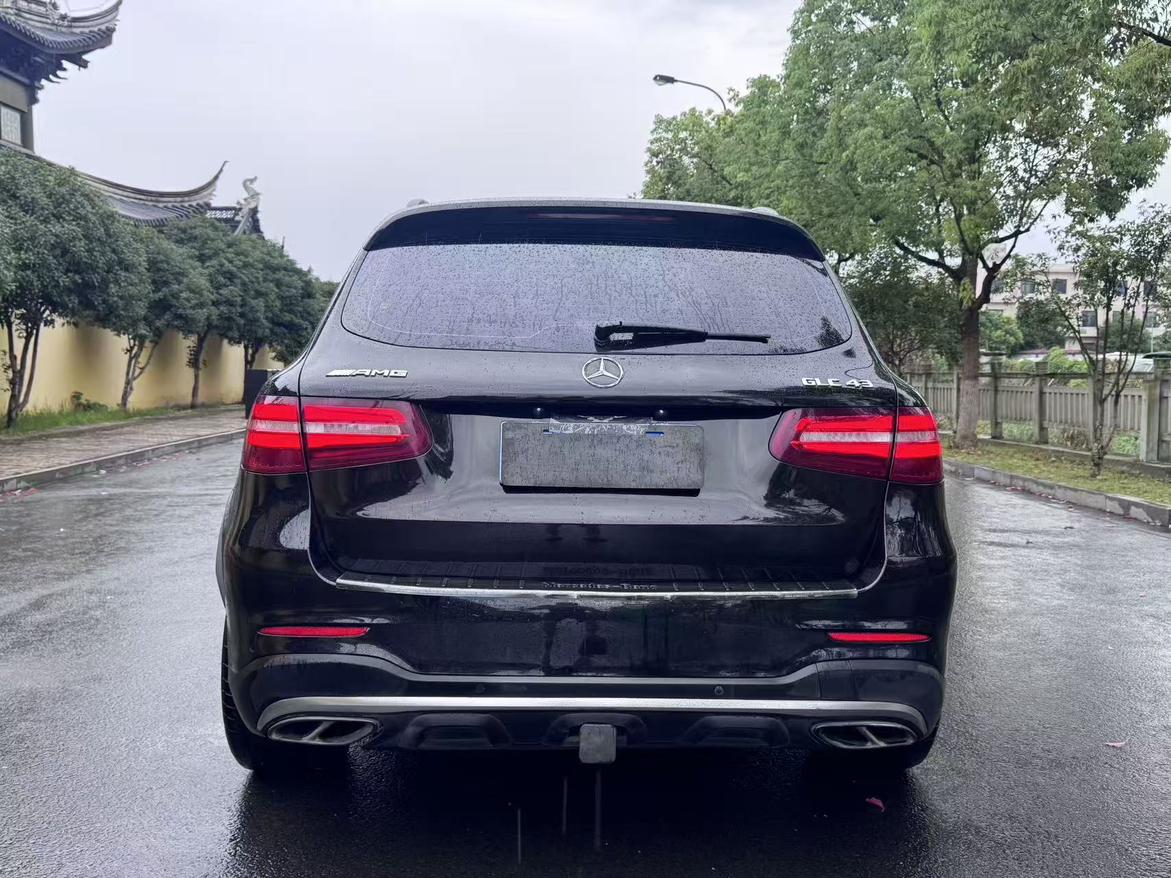 Mercedes-Benz GLC AMG 2017 thumb 3