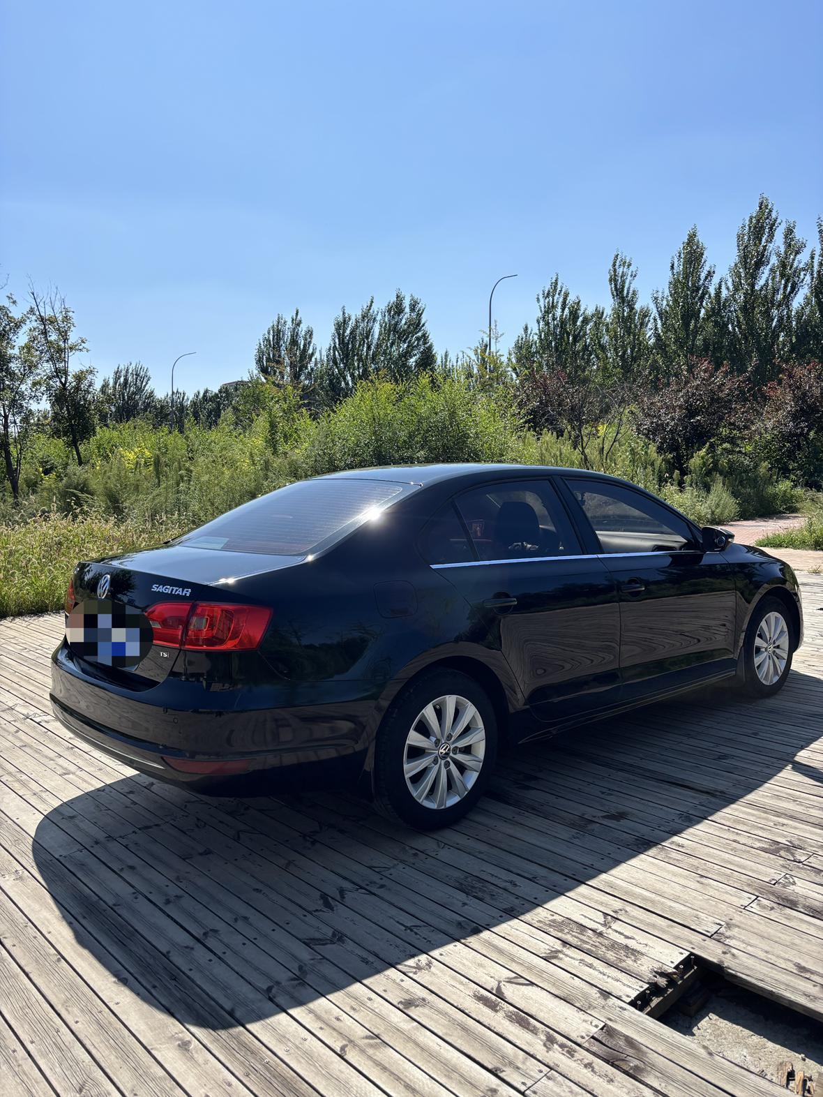 Volkswagen Sagitar 2014 thumb 4