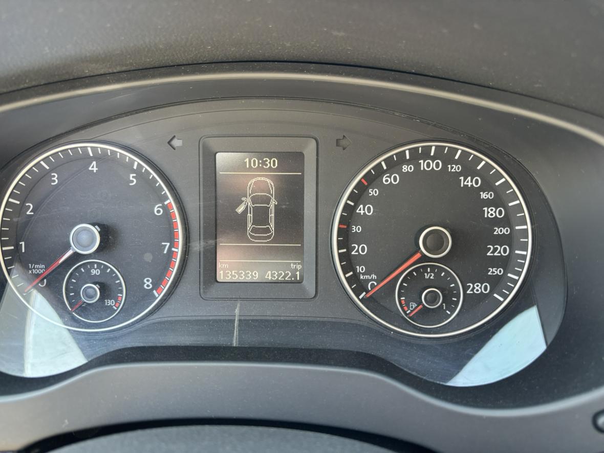 Volkswagen Sagitar 2014 thumb 6