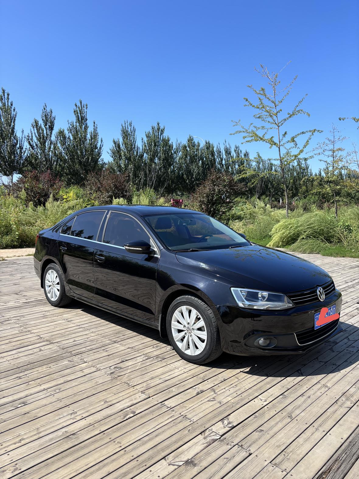 Volkswagen Sagitar 2014 thumb 10