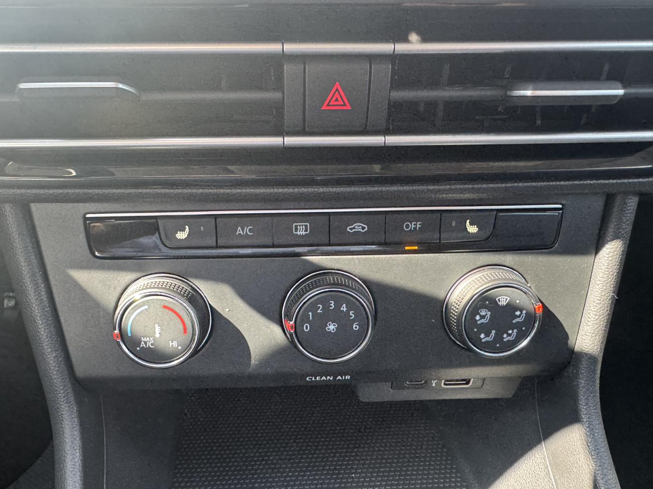 Volkswagen Lavida XR 2023 thumb 5