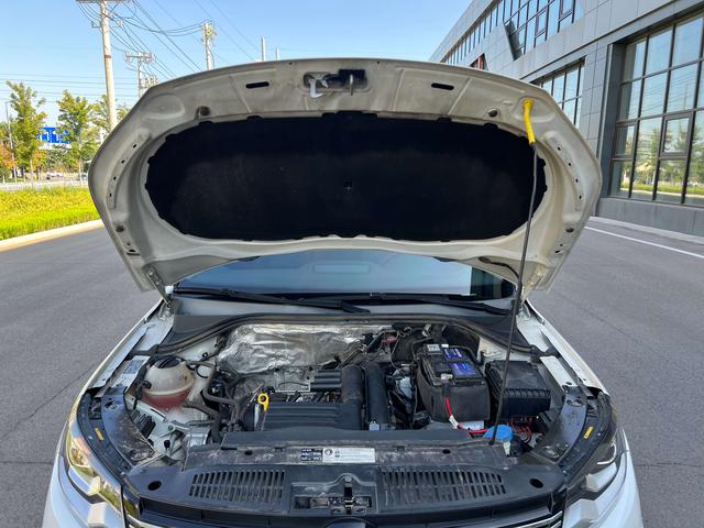Volkswagen Tiguan 2016 thumb 4