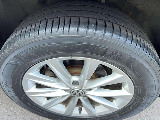 Volkswagen Tiguan 2016 thumb 6