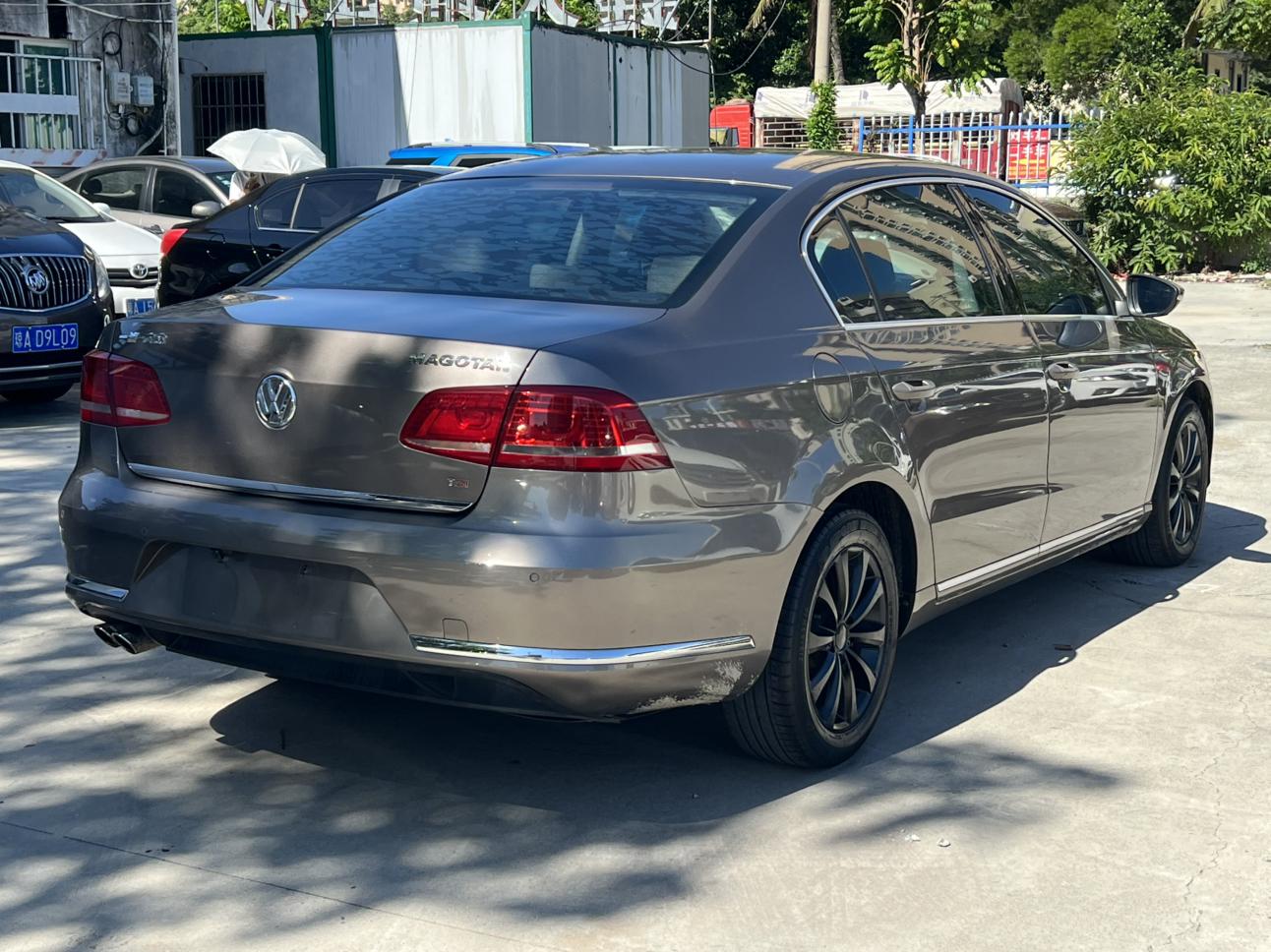 Volkswagen Magotan 2015 thumb 4