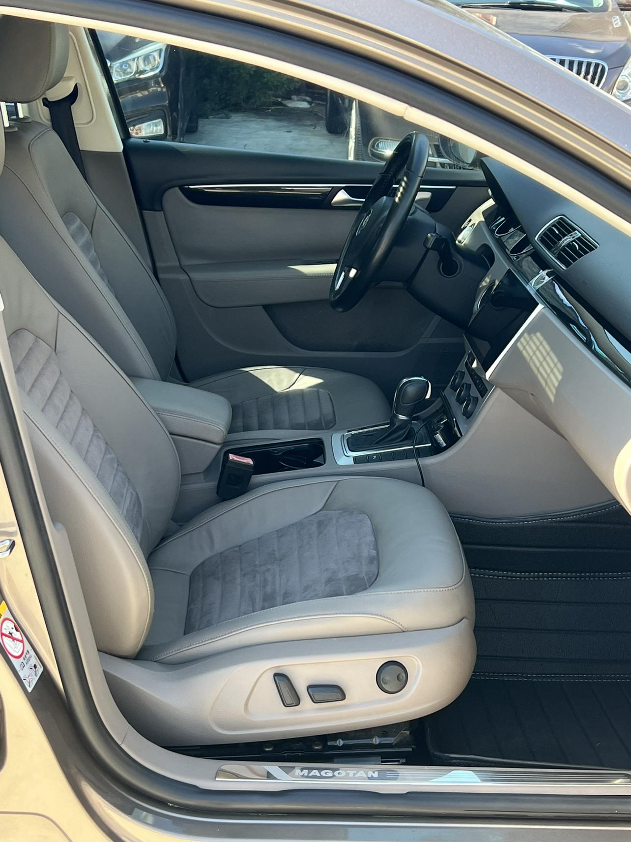 Volkswagen Magotan 2015 thumb 8