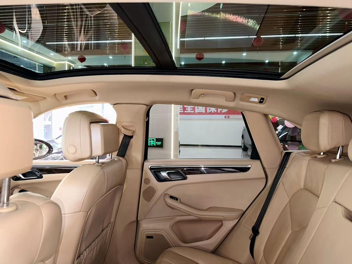 Porsche Macan 2014 thumb 6