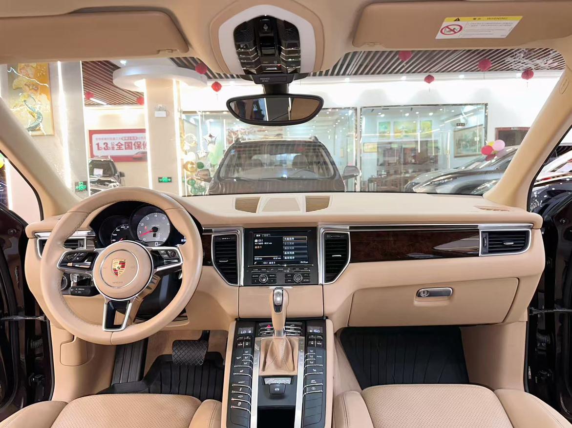 Porsche Macan 2014 thumb 8