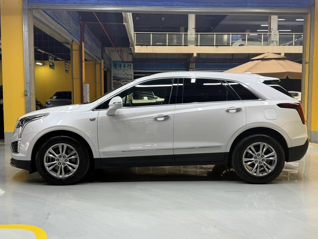 Cadillac XT5 2022 thumb 2