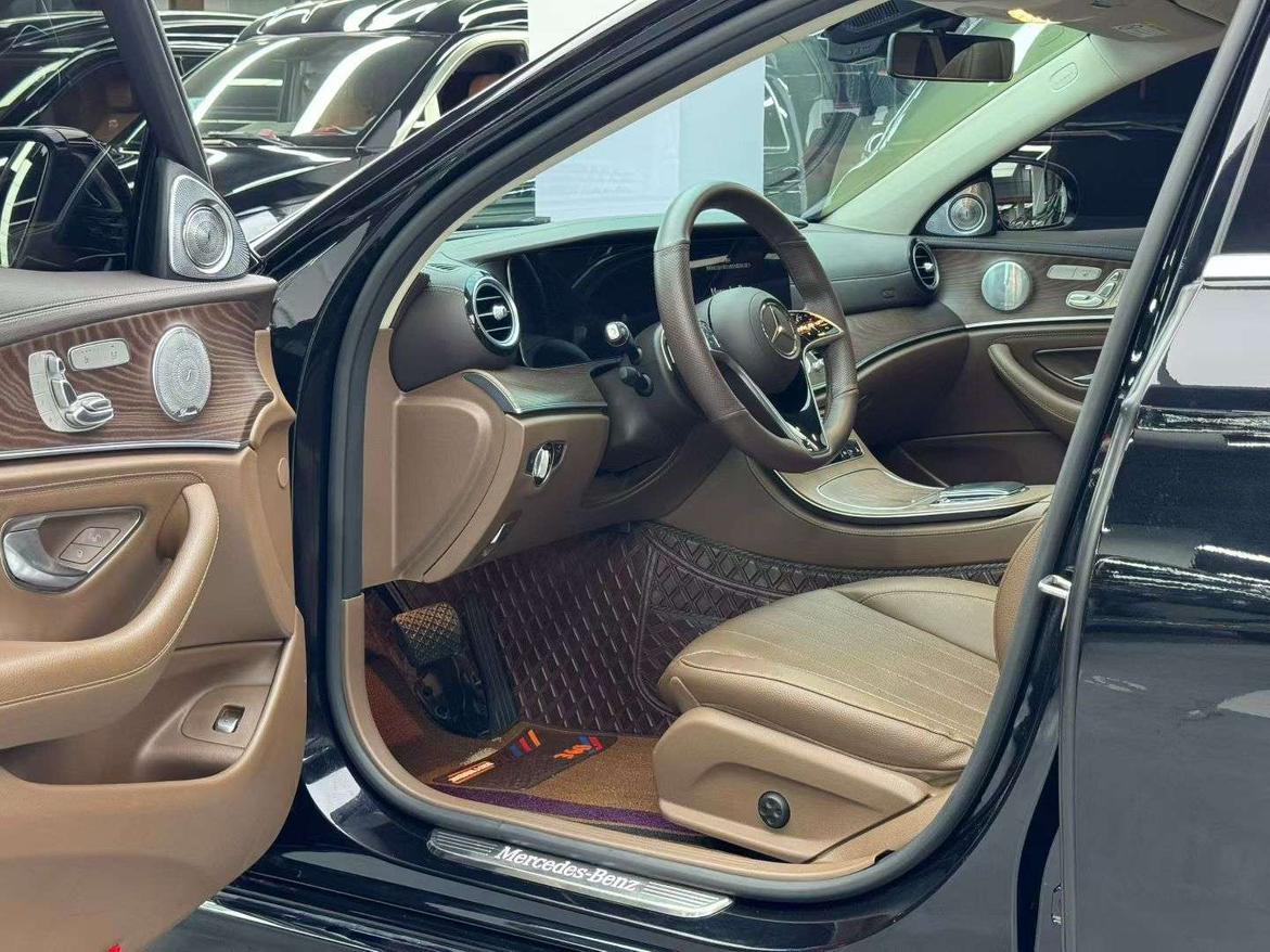 Mercedes-Benz E-Класс 2023 thumb 6