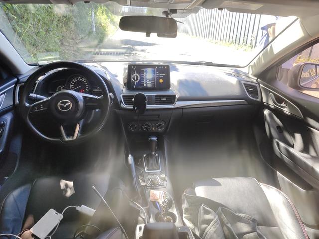 Mazda 3 2017 thumb 3