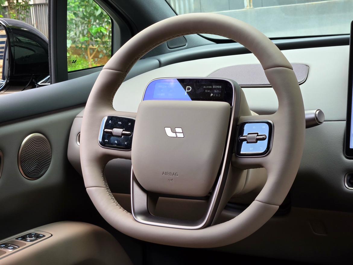 Lixiang (Li Auto) i6 2025 thumb 10