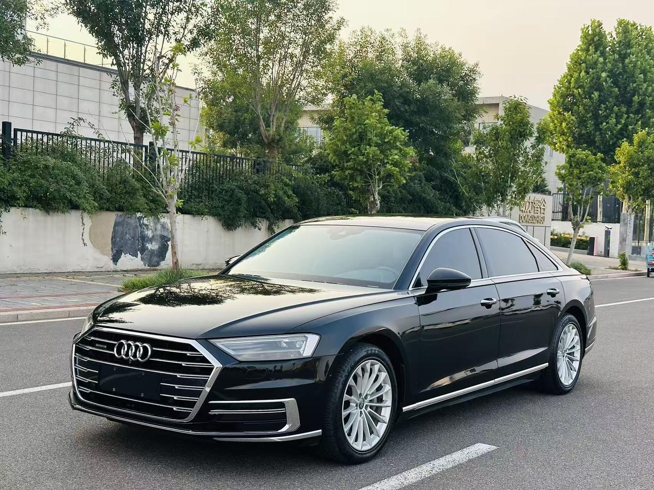Audi A8 2018 thumb 9