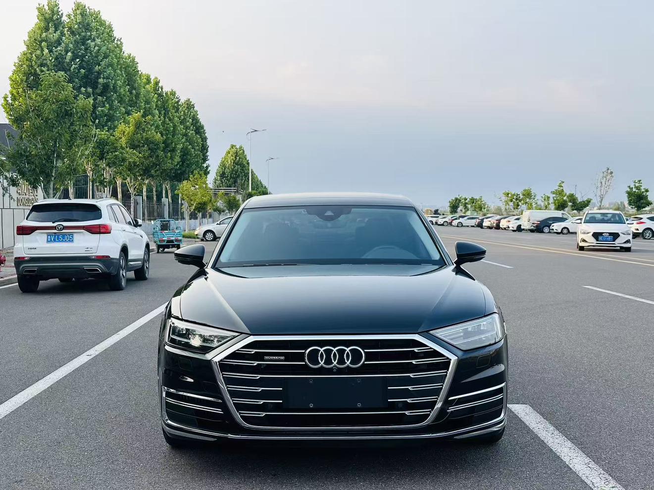 Audi A8 2018 thumb 10