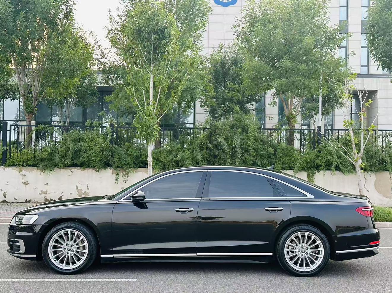Audi A8 2018 thumb 11
