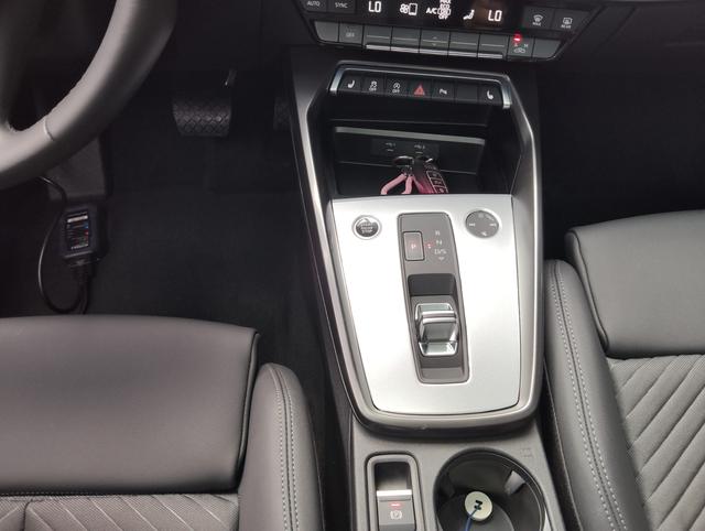 Audi A3 2021 thumb 8