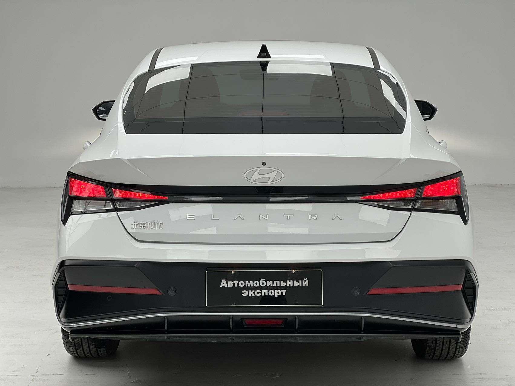 Hyundai Elantra 2023 thumb 4