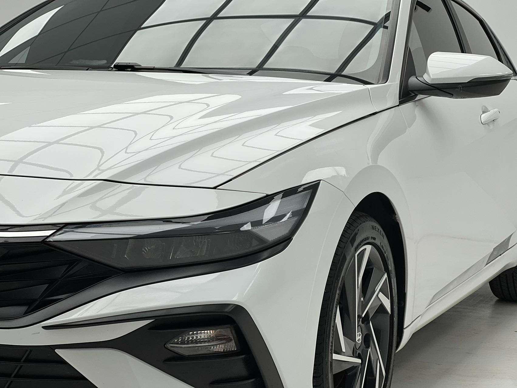 Hyundai Elantra 2023 thumb 10