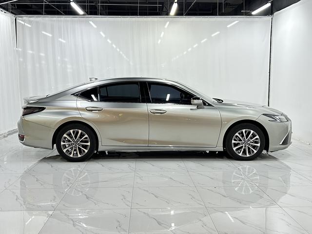Lexus ES 2025 thumb 6