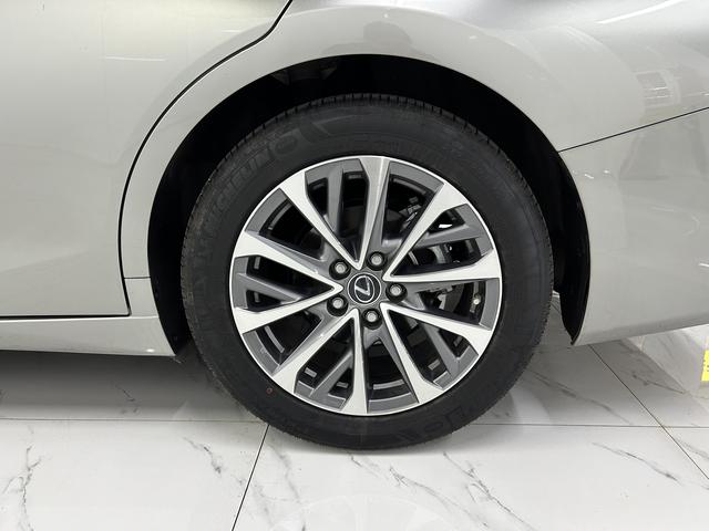 Lexus ES 2025 thumb 7