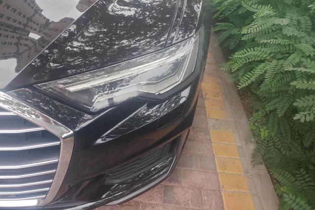 Audi A6 2021 thumb 3