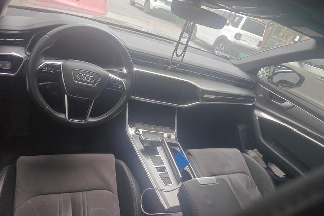 Audi A6 2021 thumb 10