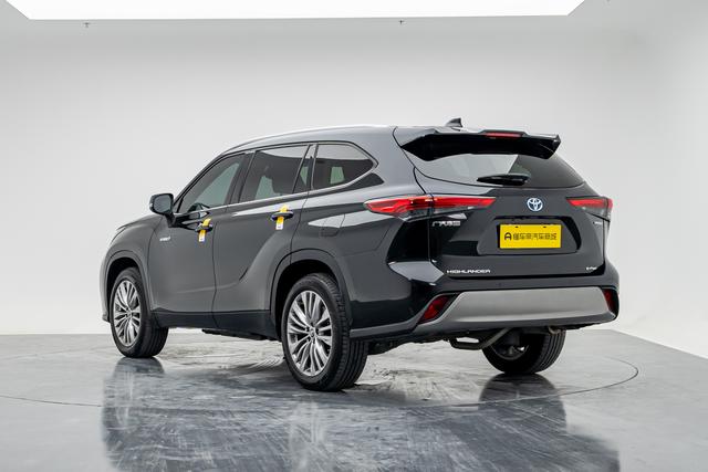 Toyota Highlander 2023 thumb 3