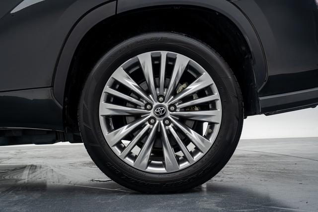 Toyota Highlander 2023 thumb 7