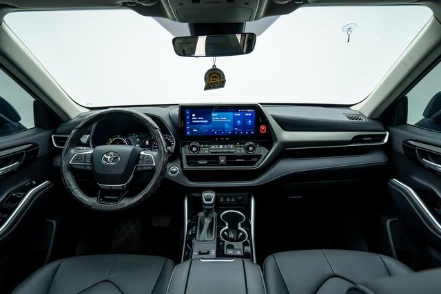 Toyota Highlander 2023 thumb 12