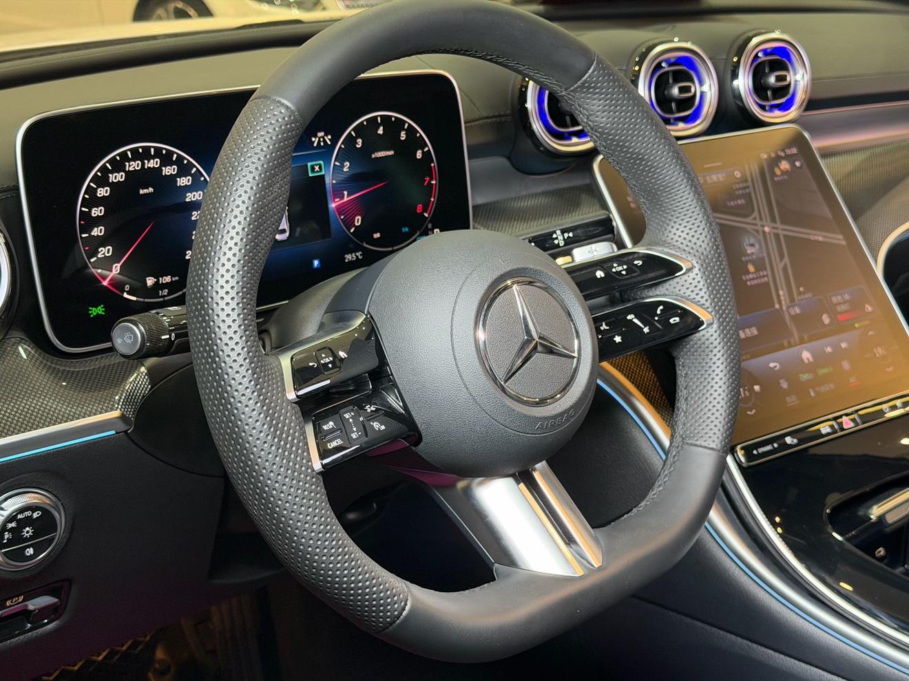 Mercedes-Benz C-Класс 2024 thumb 7