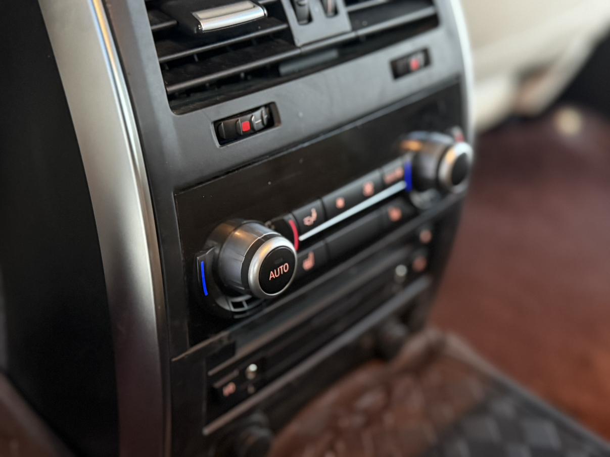 BMW 5 серии 2011 thumb 7