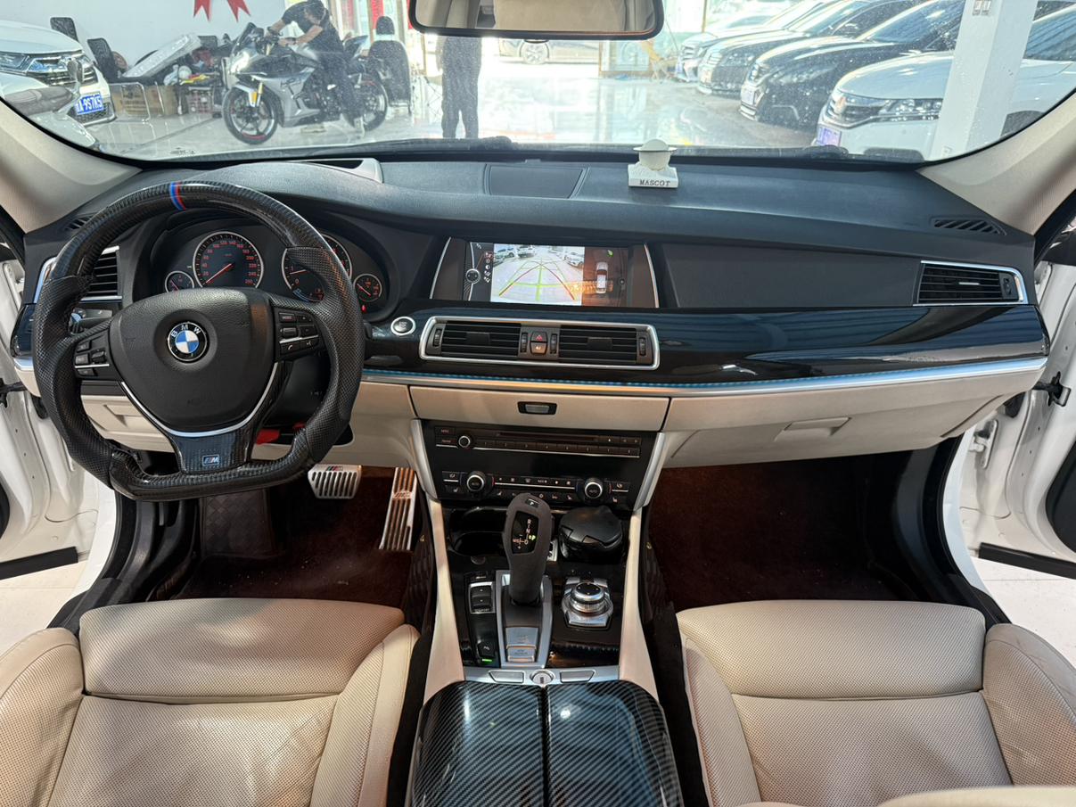 BMW 5 серии 2011 thumb 9