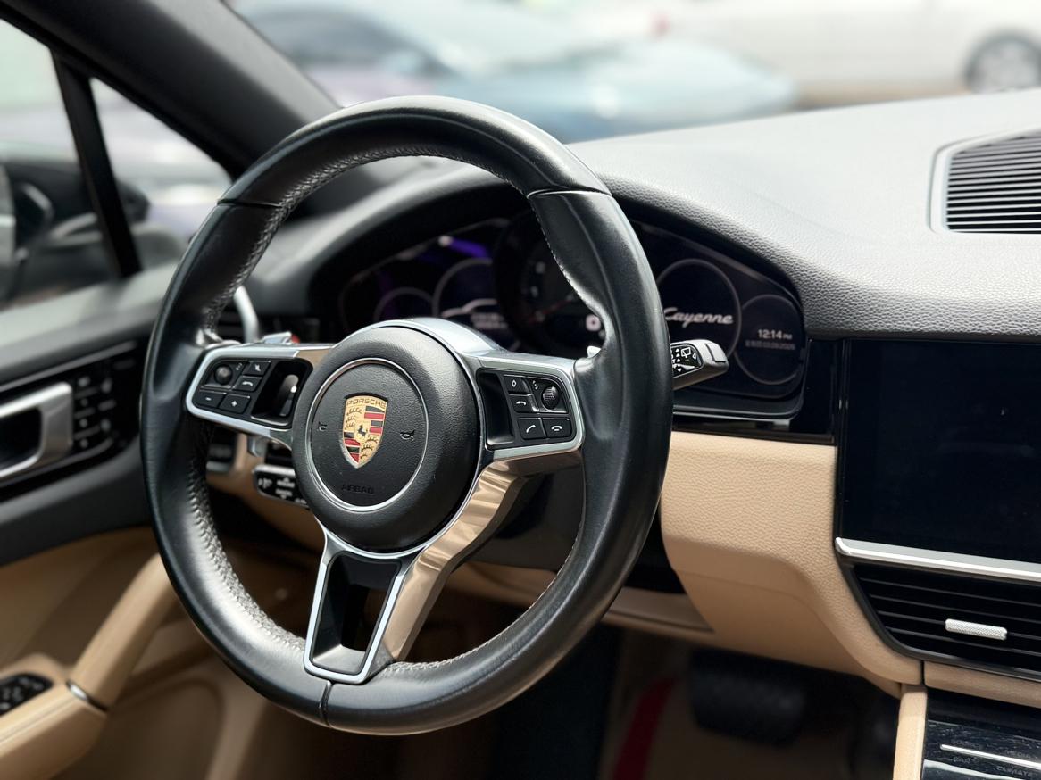 Porsche Cayenne 2018 thumb 7