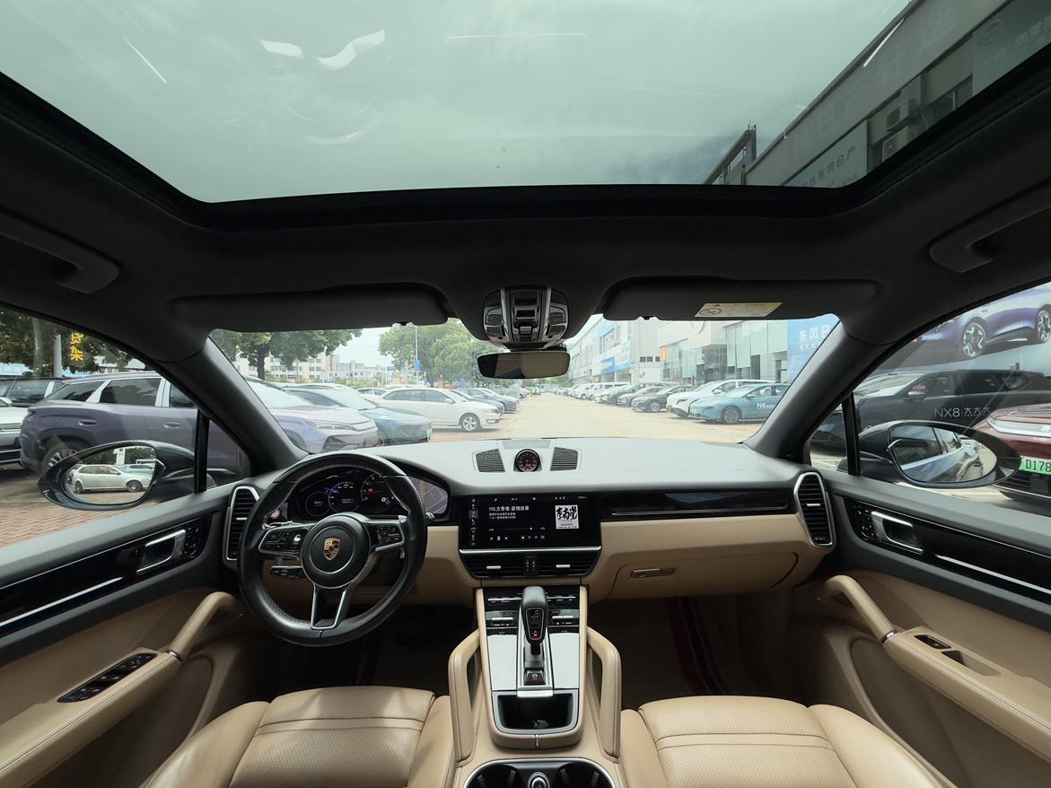 Porsche Cayenne 2018 thumb 8