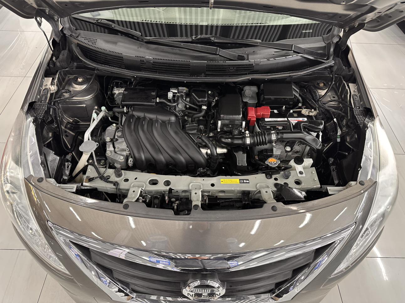 Nissan Sunny 2015 thumb 6