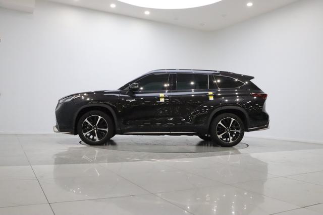 Toyota Crown 2023 thumb 2
