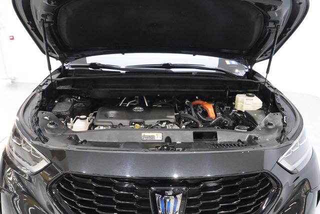 Toyota Crown 2023 thumb 8