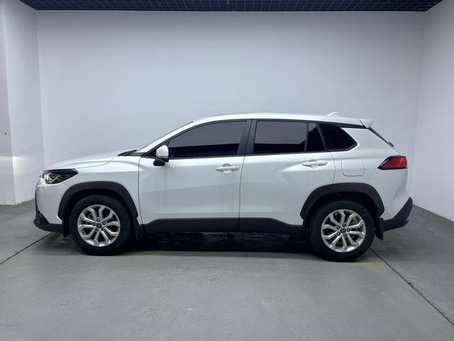 Toyota Frontlander 2022 thumb 2