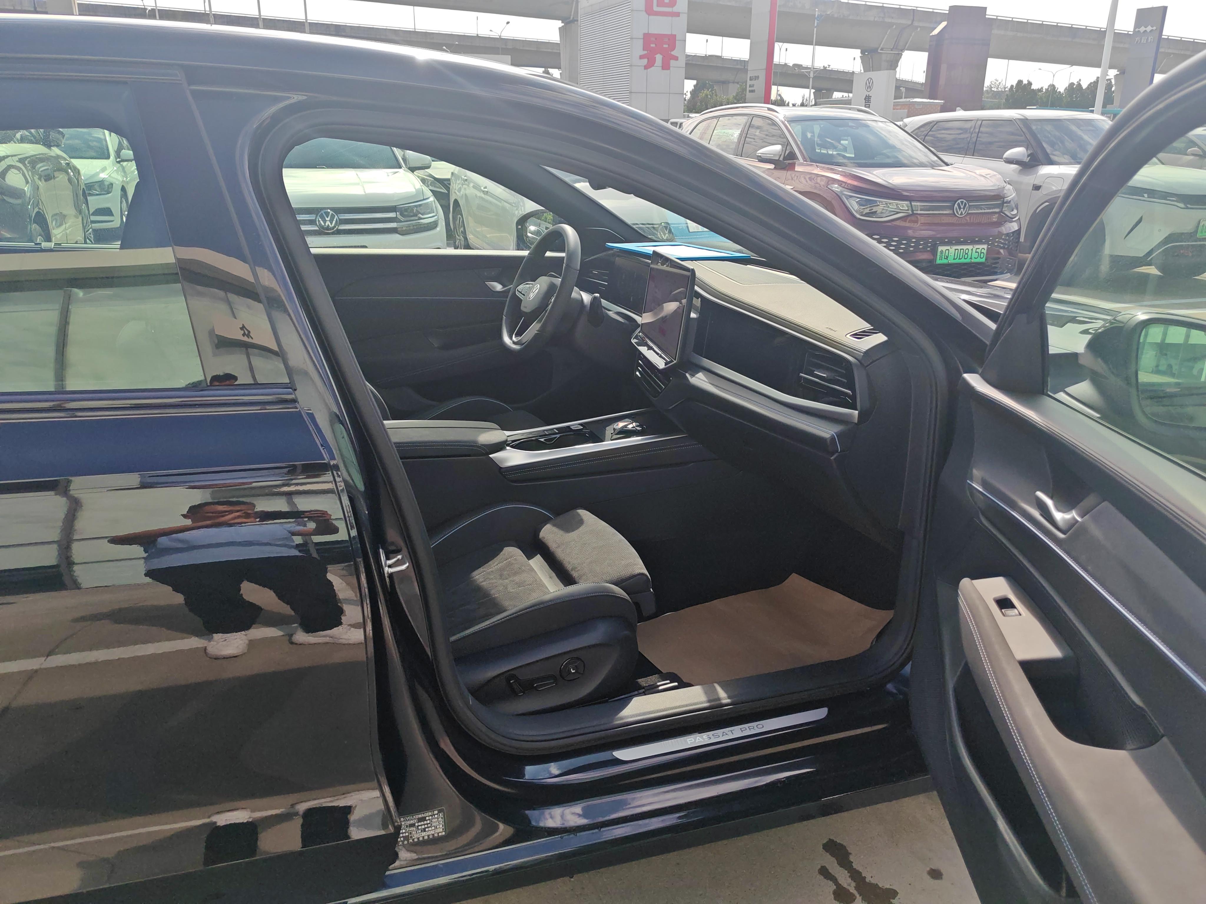 Volkswagen Passat (North America and China) 2026 thumb 10