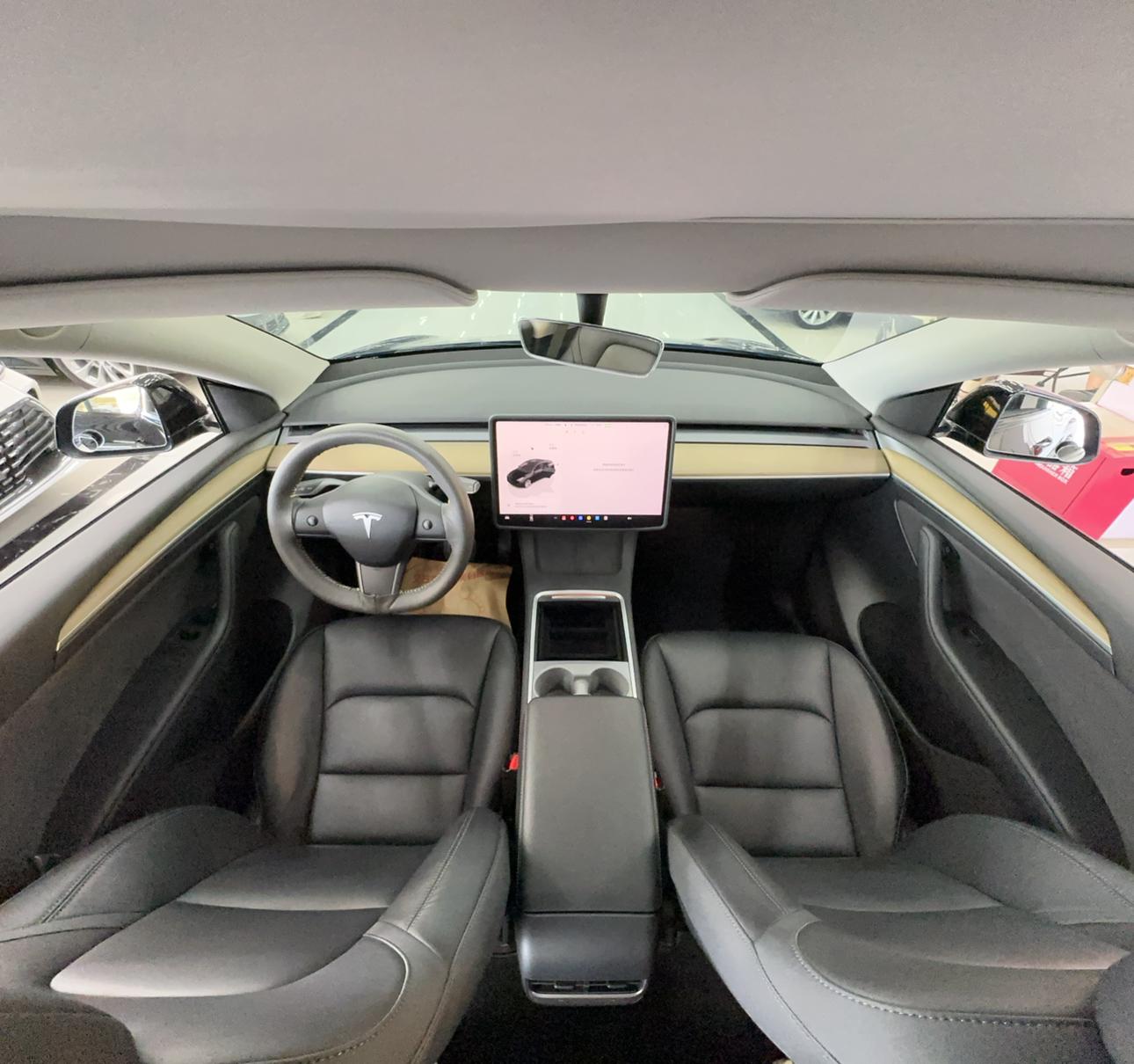 Tesla Model Y 2022 thumb 9