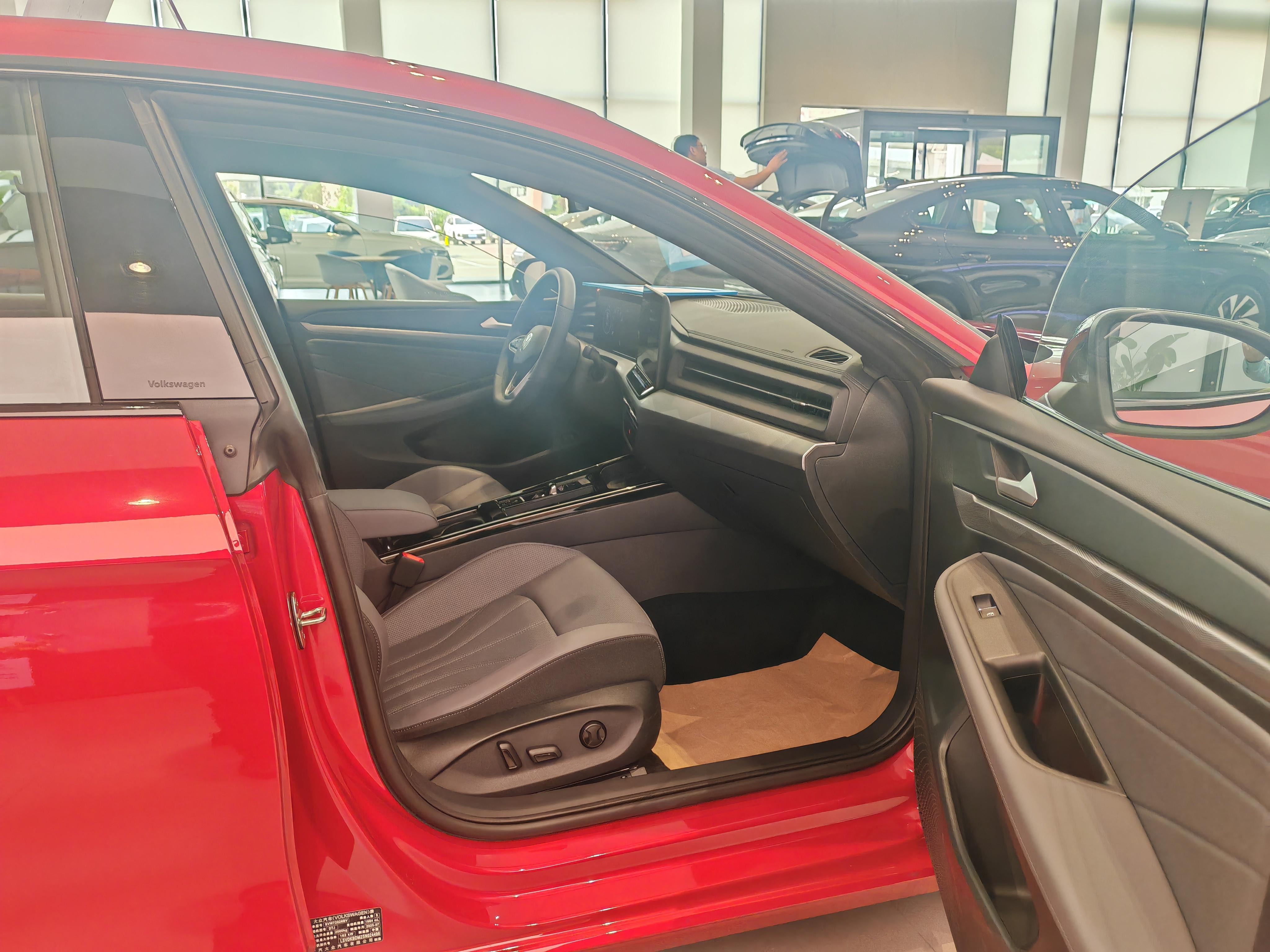 Volkswagen Lamando 2026 thumb 11