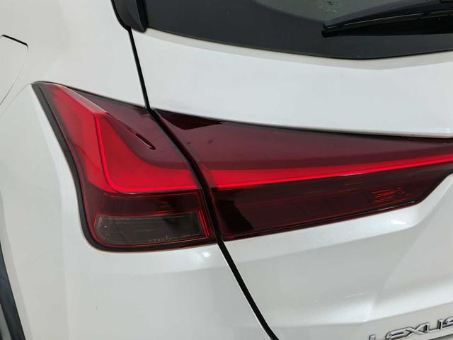 Lexus UX 2020 thumb 11