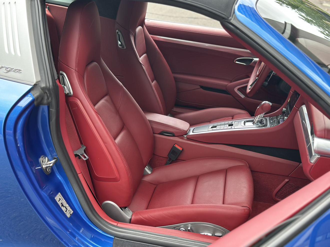 Porsche 911 2016 thumb 8
