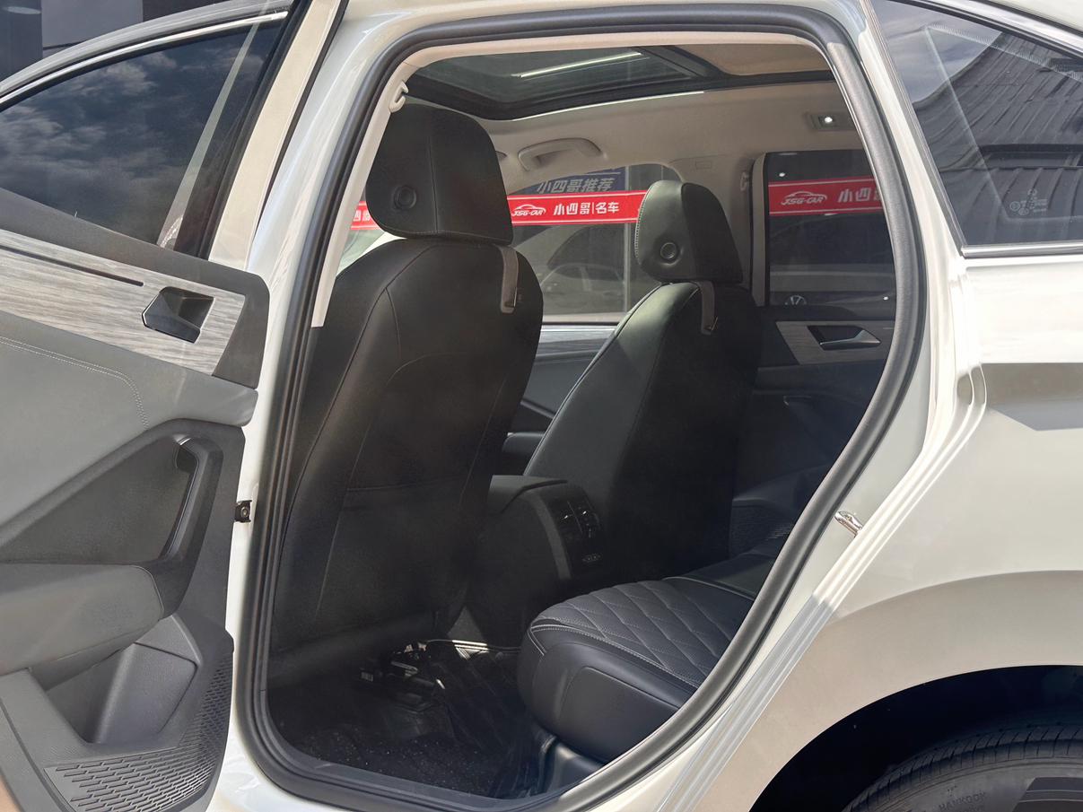 Volkswagen Sagitar 2024 thumb 9