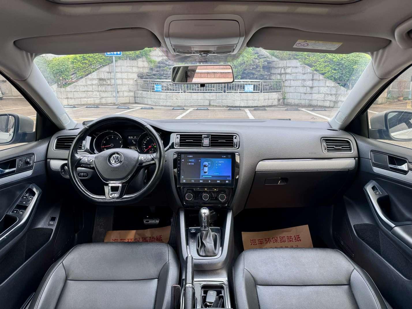 Volkswagen Sagitar 2017 thumb 9