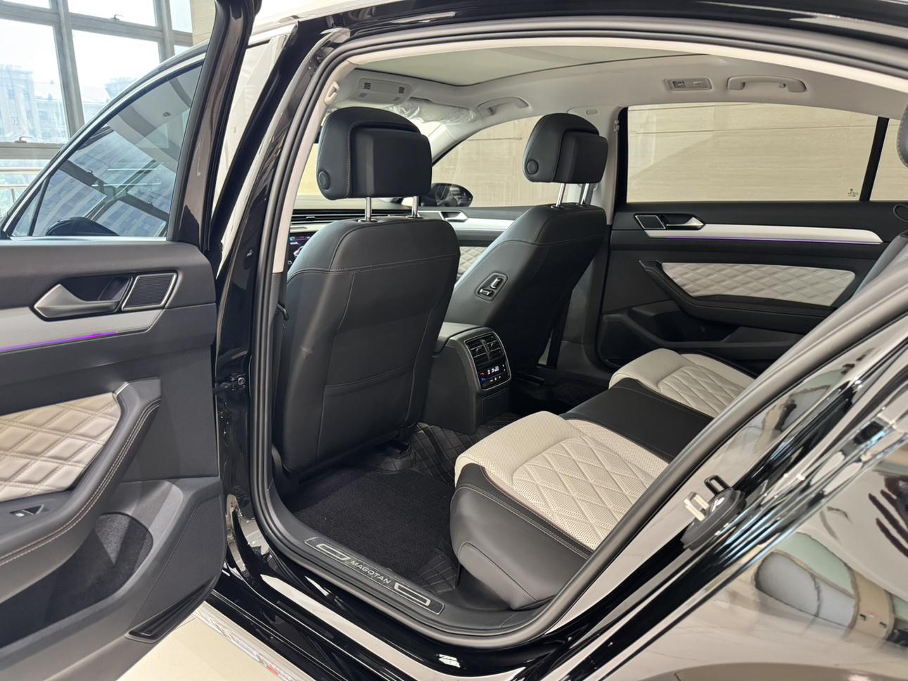 Volkswagen Magotan 2025 thumb 9