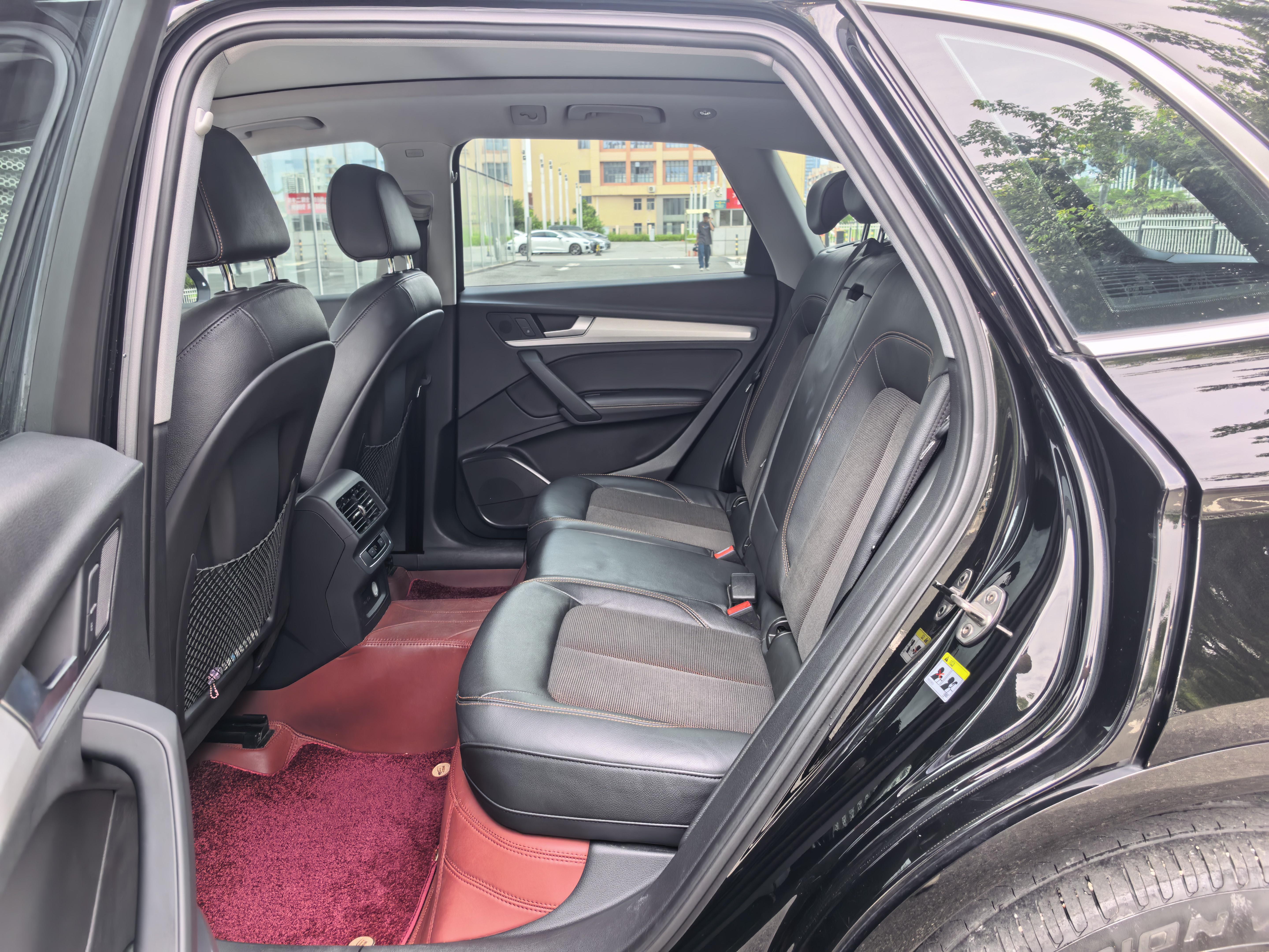 Audi Q5 2018 thumb 12